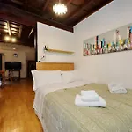 Trilussa Apartment *