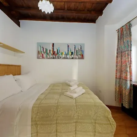 Apartment Trilussa Rome